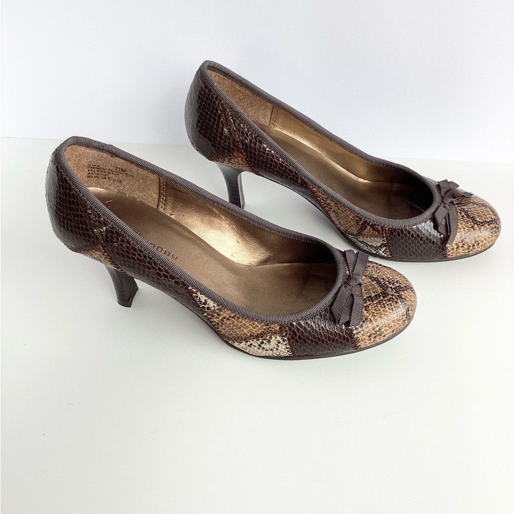 CL by Launday Shoes Pumps Brown Snakeskin Heels